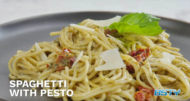 Spaghetti in Pesto Sauce